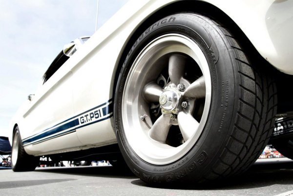 American Racing VN105 TT-D 15" 8,5J ET-25 5x120,65 Gray with Machined Lip - obrazek 4