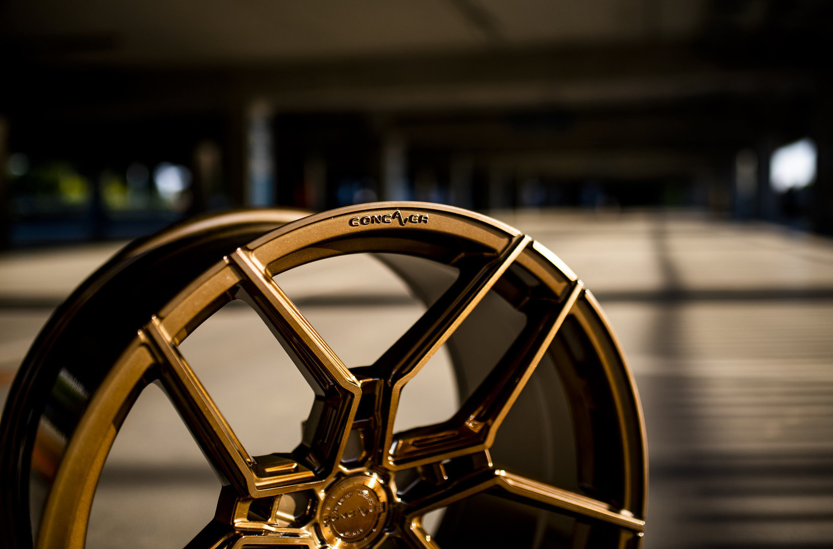 Concaver CVR5 20" 8J ET20-ET40 + 12J ET0-ET42 BLANK Brushed Bronze - obrazek 4