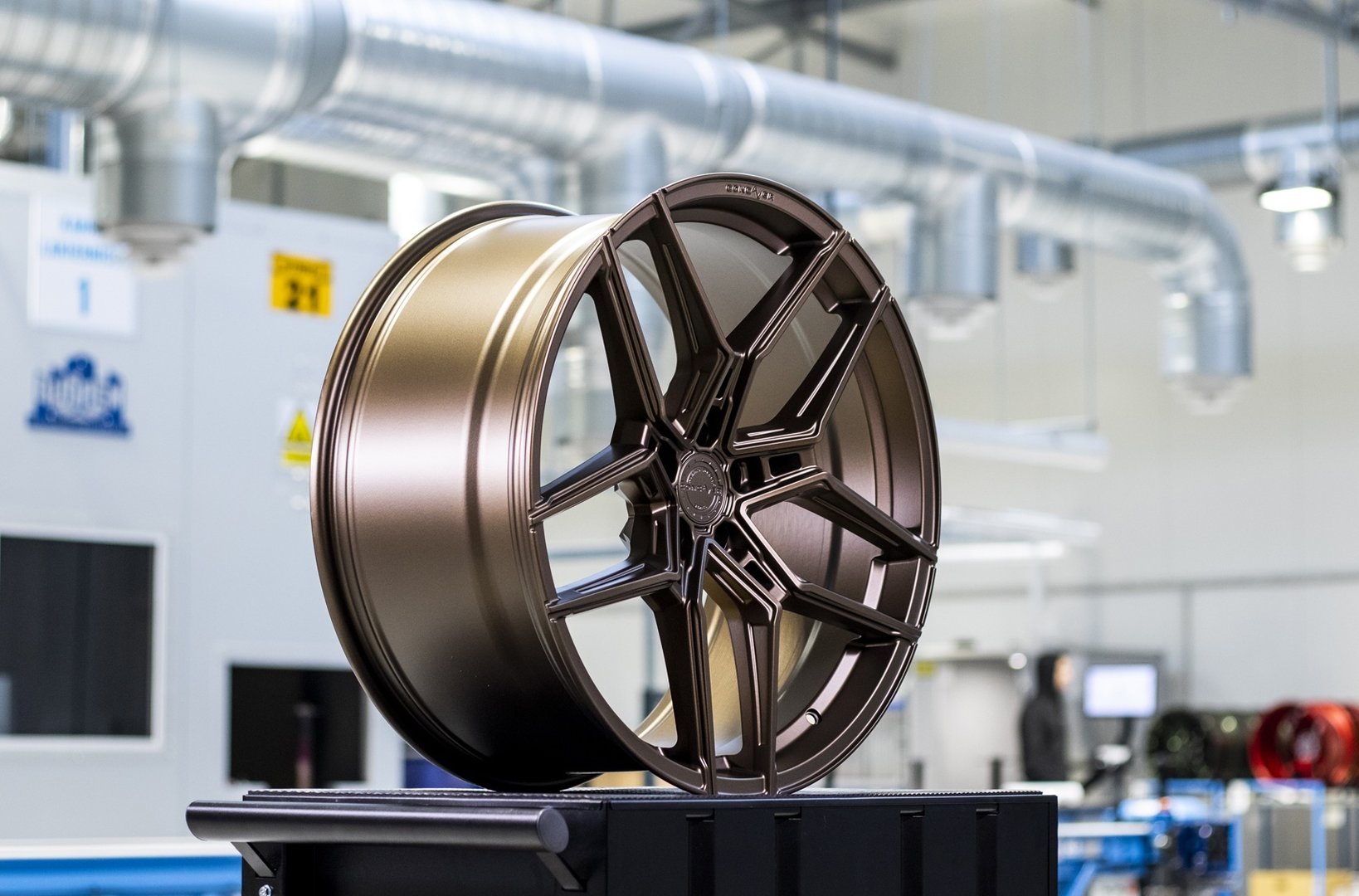 Concaver CVR5 21" 9J ET10-ET54 + 10,5J ET10-ET46 BLANK Custom Finish - obrazek 4