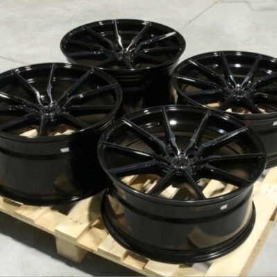 Concaver CVR4 19" 9,5J ET20 + 11J ET17 5x112 Double Tinted Black - PROMOCJA