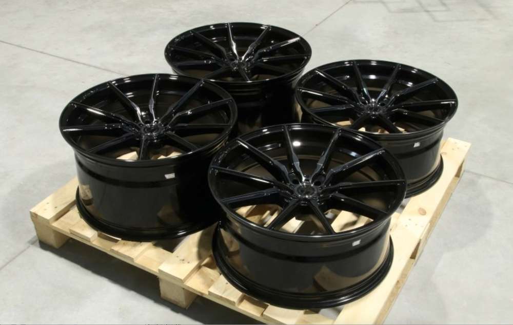 Concaver CVR4 19" 9,5J ET20 + 11J ET17 5x112 Double Tinted Black - PROMOCJA