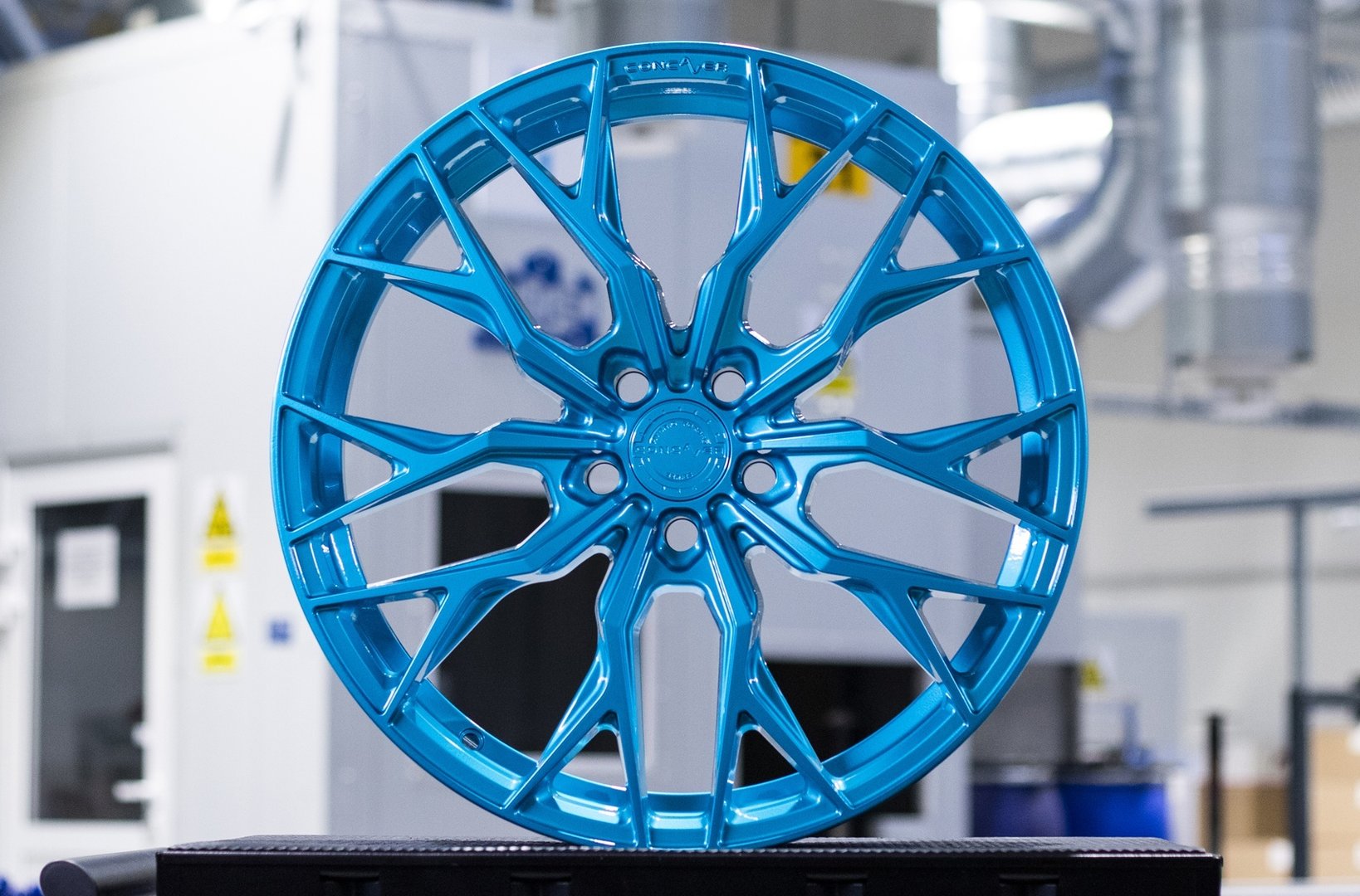 Concaver CVR1 23" 10,5J ET5-ET46 + 11,5J ET0-ET58 BLANK Custom Finish - obrazek 6