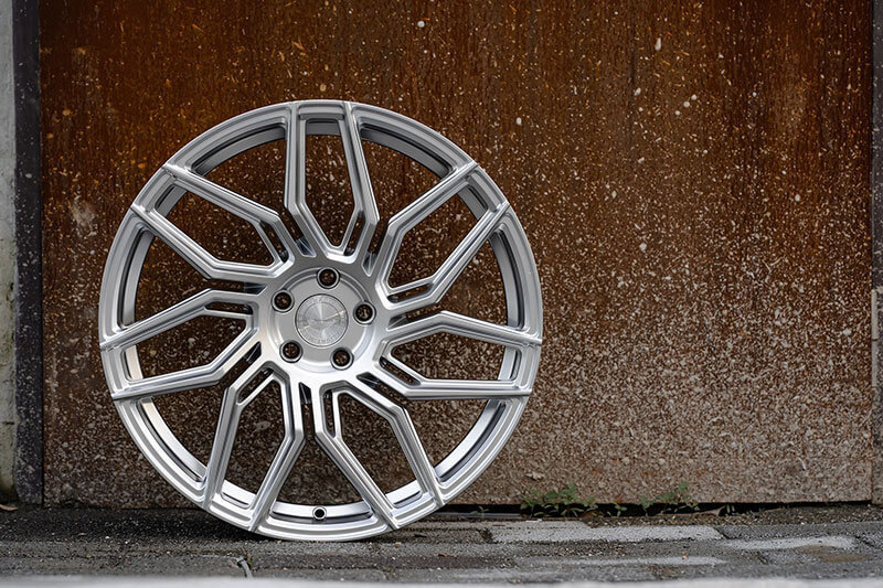 Barracuda Dragoon 20" 8,5J ET40 + 10J ET40 5x110 Higloss Silver - obrazek 7