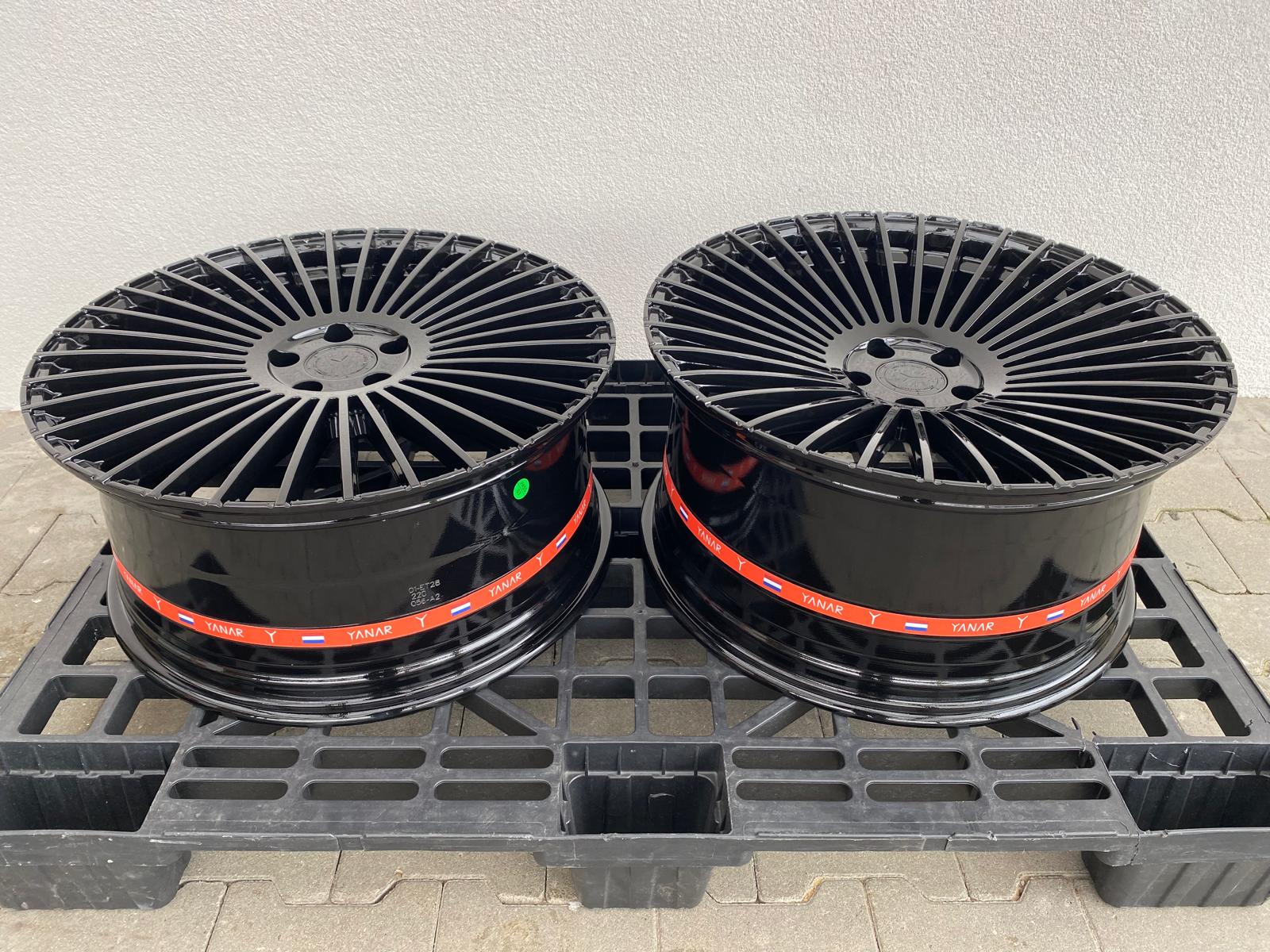 Yanar Wheels UTC-030 20" 9J ET28 + 10J ET40 5x112 Gloss Black - obrazek 6