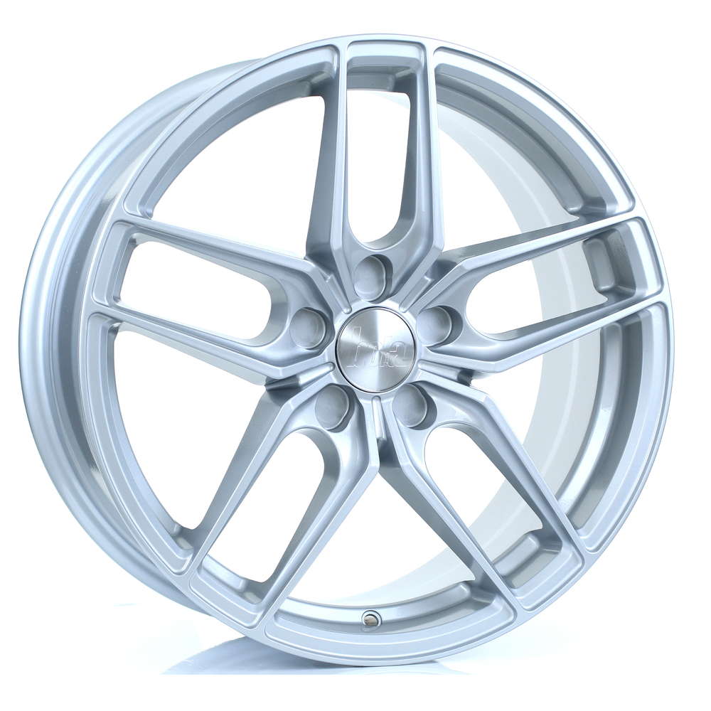 BOLA B11 18" 8J ET30-45 5x98-5x120 Silver