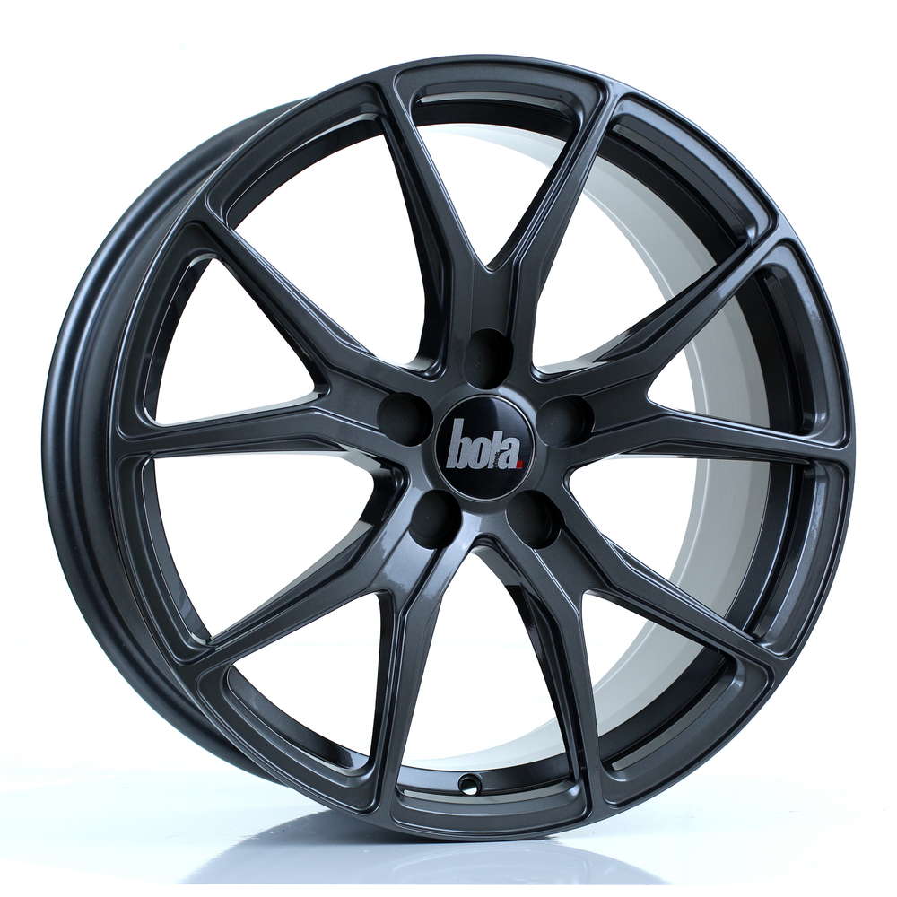 BOLA B6 18" 8J ET30-45 5x98-5x130 Gloss Gunmetal
