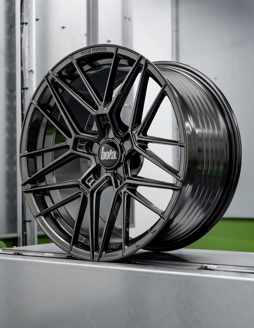 BOLA FLZ 18" 8J ET25-50 5x100-5x130 Gloss Gunmetal - obrazek 5