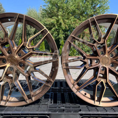 Concaver CVR6 21" 9,5J ET37 + 10,5J ET43 5x112 Brushed Bronze