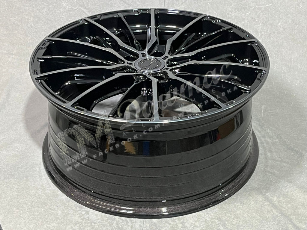 Concaver CVR7 19" 8,5J ET45 5x112 Double Tinted Black - obrazek 6