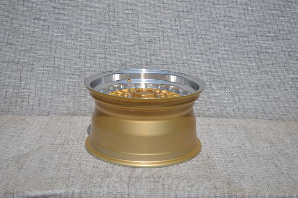 DARE RS 15" 8J ET15 4x100/108 Gold / Silver Rivets - obrazek 6