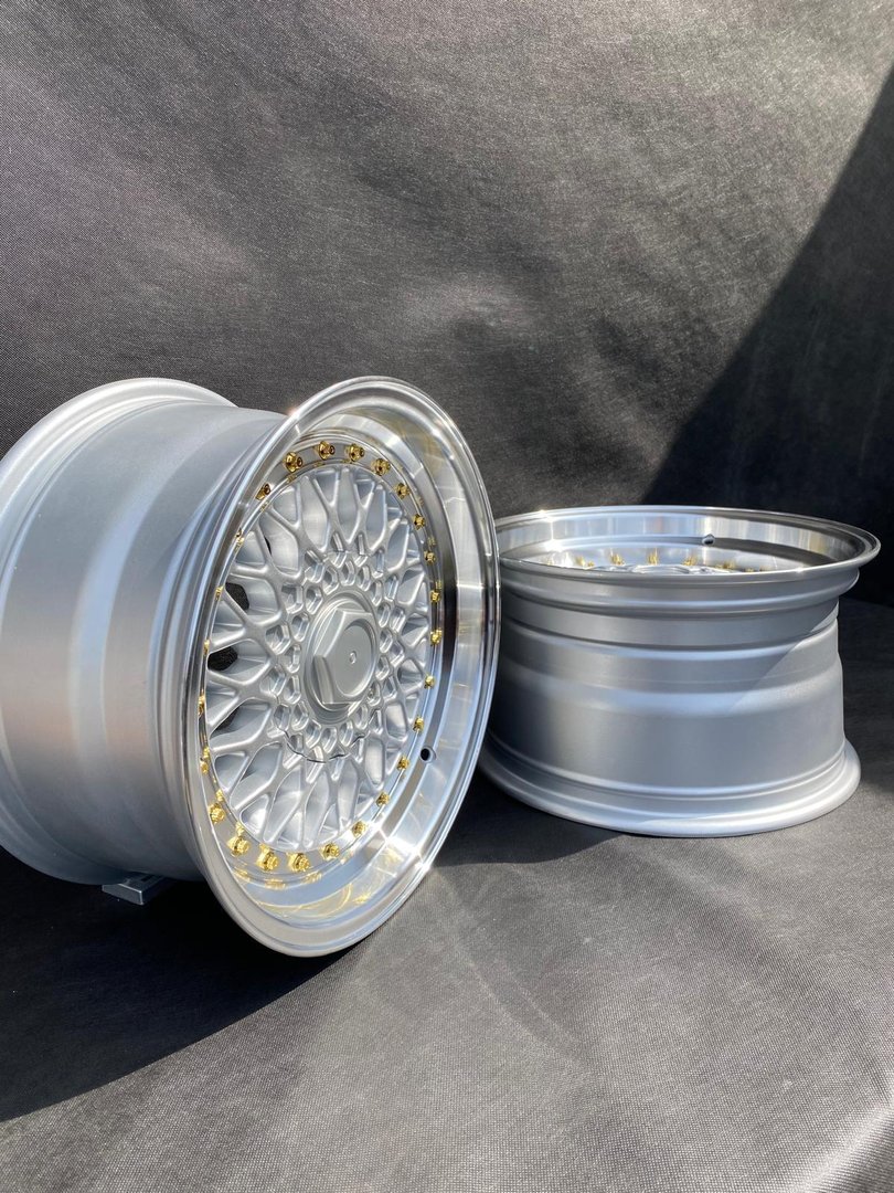 DARE RS 16" 8J ET25 + 9J ET 20 4x100/ 4x108 Silver Polish - obrazek 4
