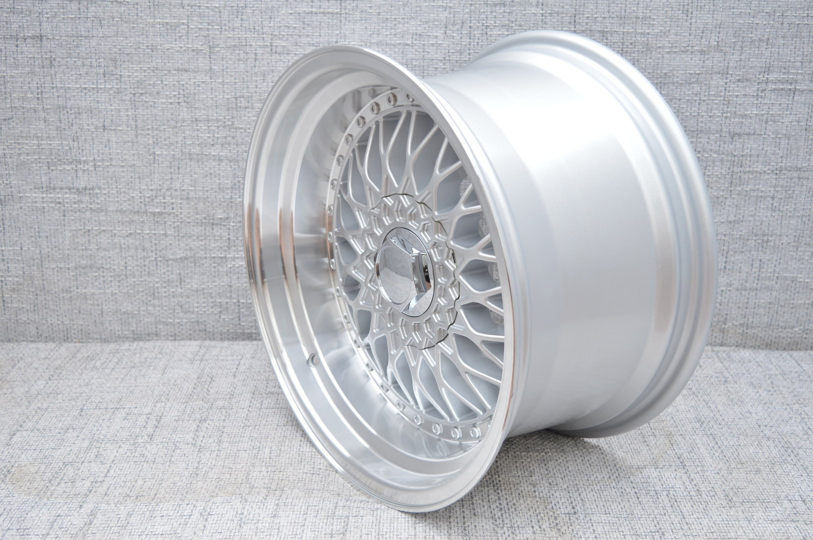 DARE RS 16" 9J ET20 5x114,3 / 5x120 Silver Machine Lip - obrazek 4
