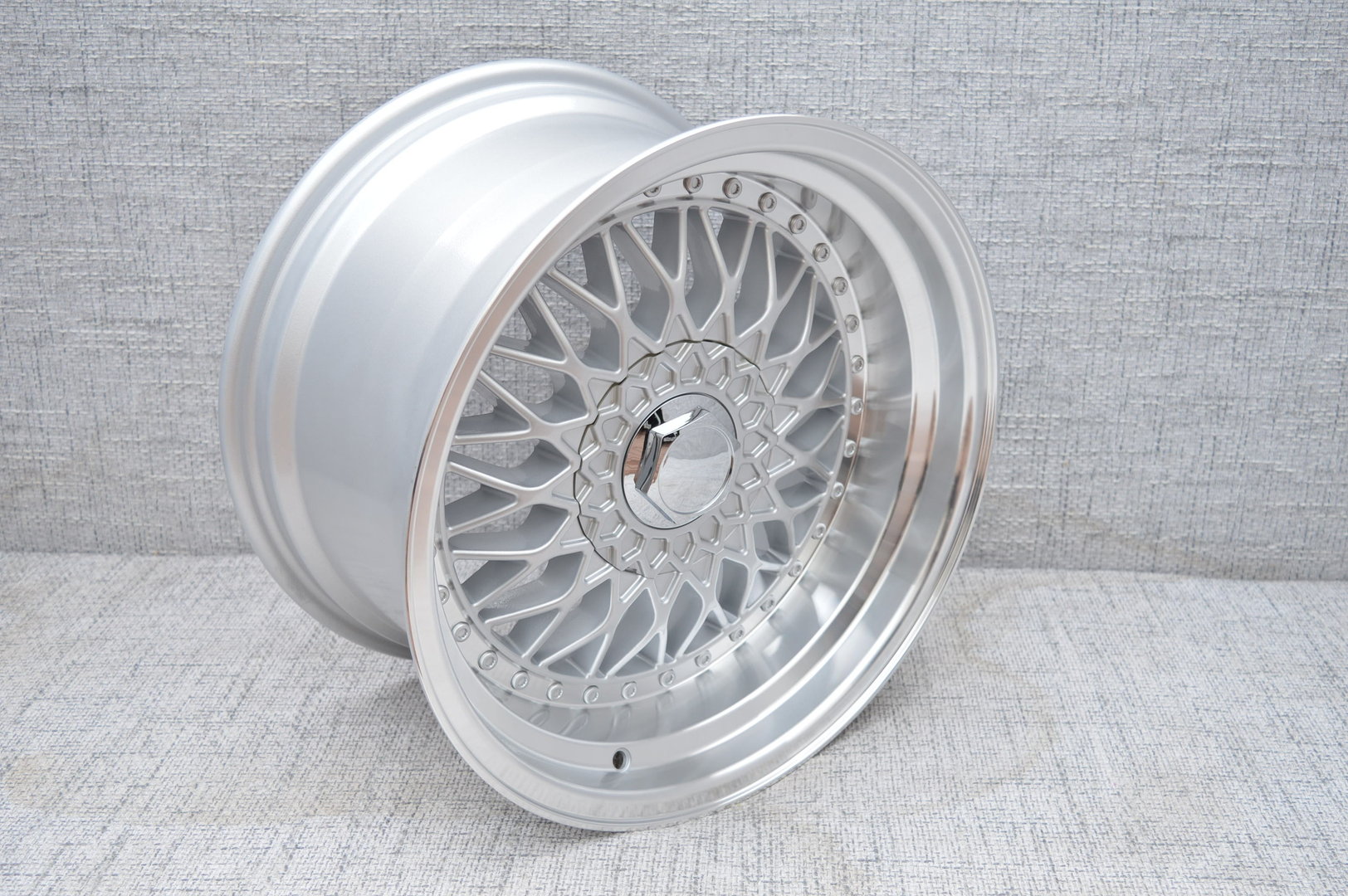 DARE RS 16" 9J ET20 5x114,3 / 5x120 Silver Machine Lip - obrazek 5