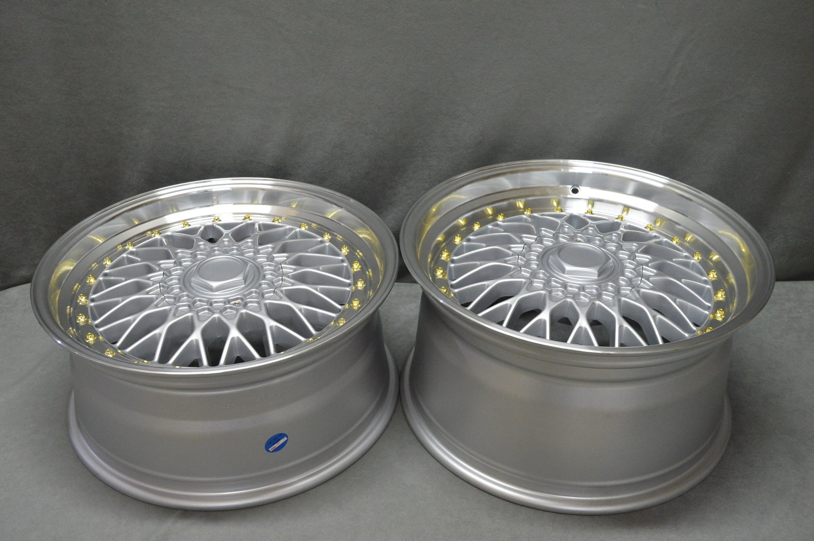 DARE RS 18" 8J ET38 + 9,5J ET38 5x100 5x114,3 SL GOLDEN RIVETS - obrazek 6