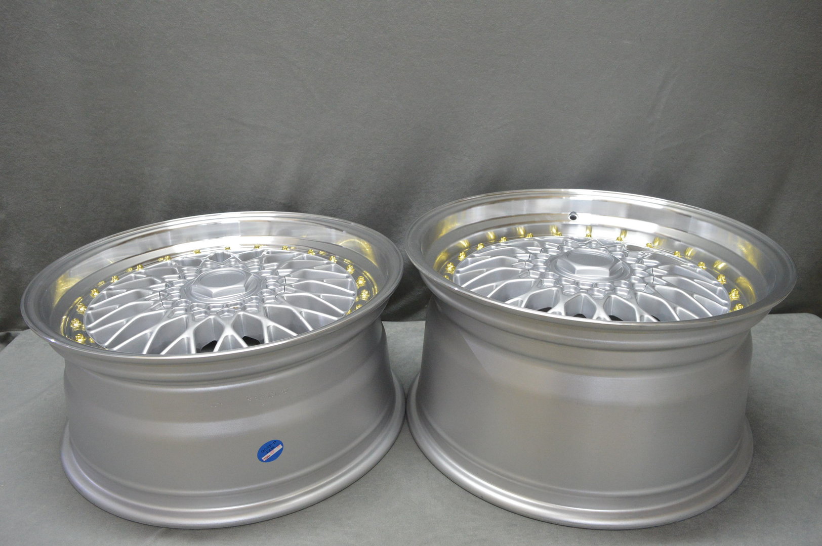 DARE RS 18" 8J ET38 + 9,5J ET38 5x100 5x114,3 SL GOLDEN RIVETS - obrazek 7