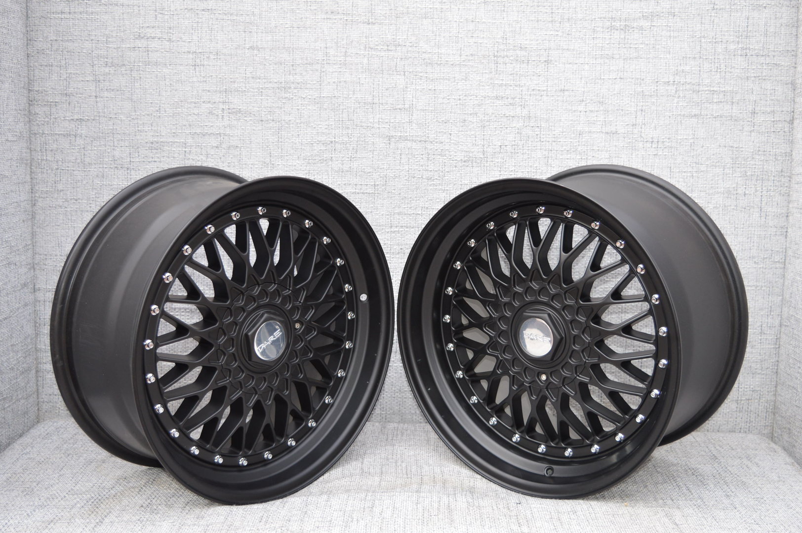 DARE RS 18" 8J ET42 + 9,5J ET45 5x100/5x112 Matt Black - obrazek 3
