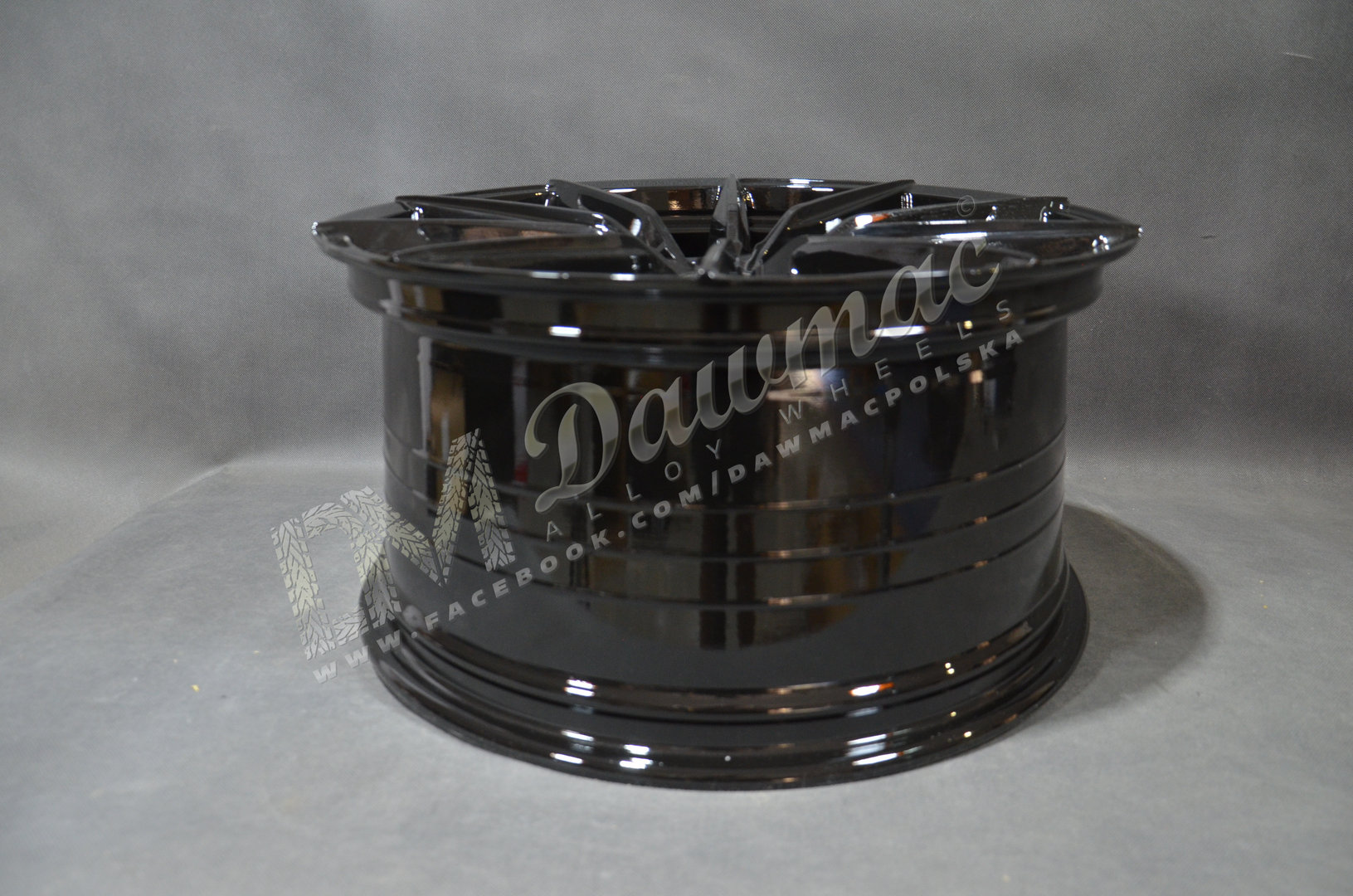 DM01X 19" 8,5J ET35 5x112 Black - obrazek 5