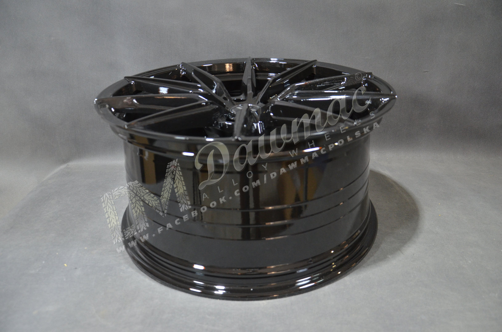 DM01X 19" 8,5J ET35 5x112 Black - obrazek 6