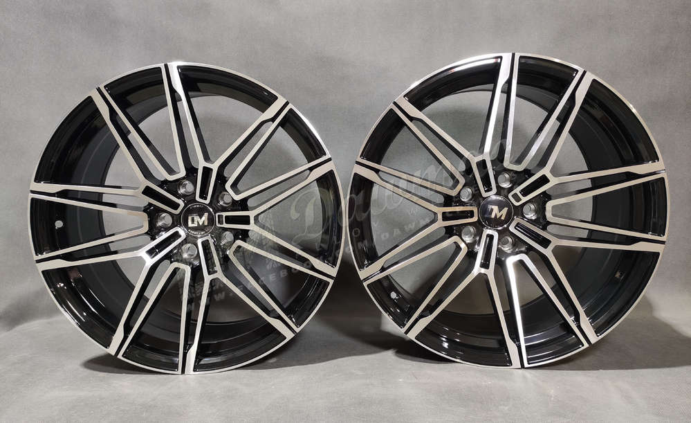 DM06 19" 8,5J ET35 + 9,5J ET40 5x120 Black Machined Face