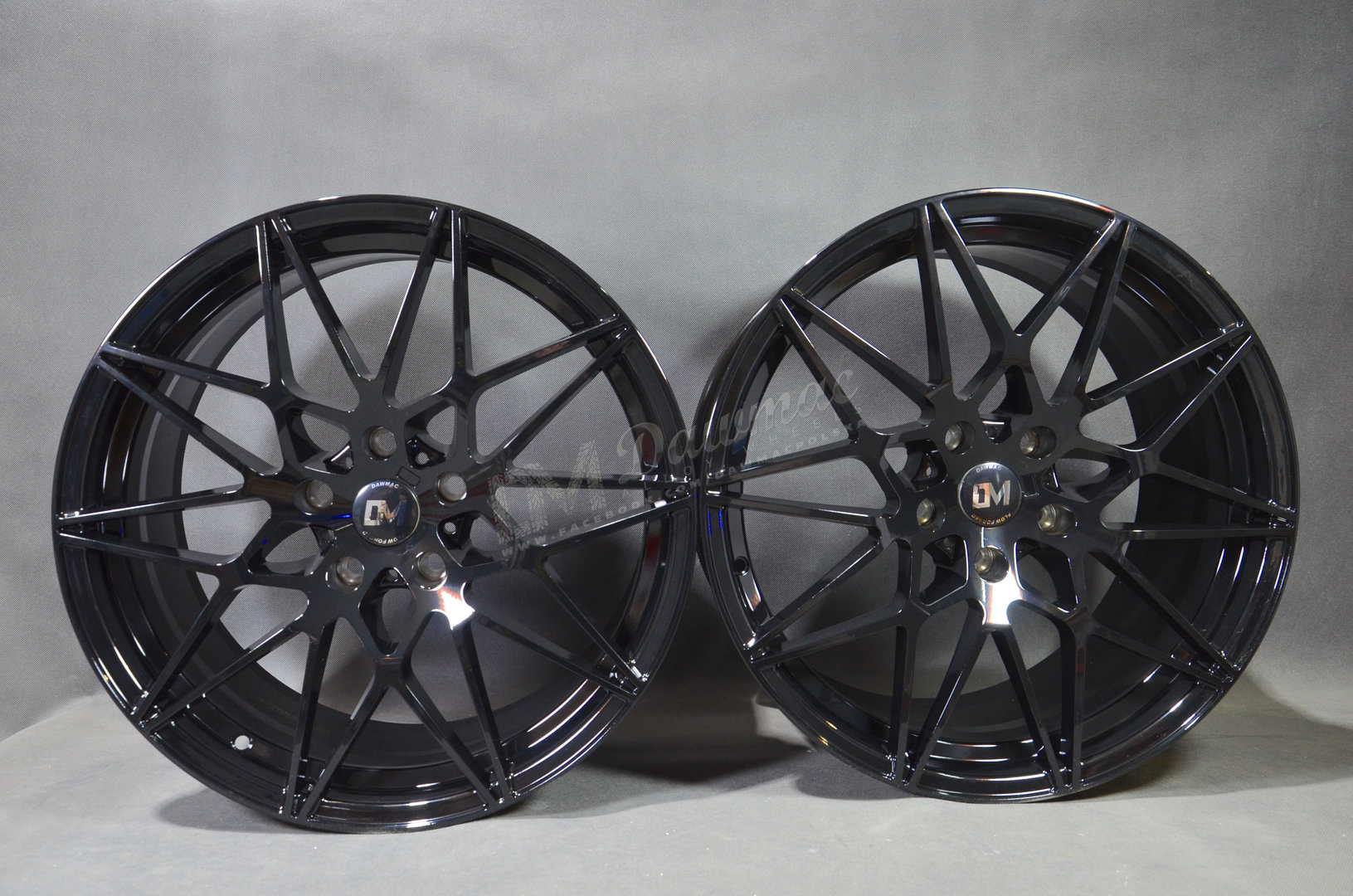 DM10 19" 8,5J ET30 + 9,5J ET38 5x120 Black - obrazek 2