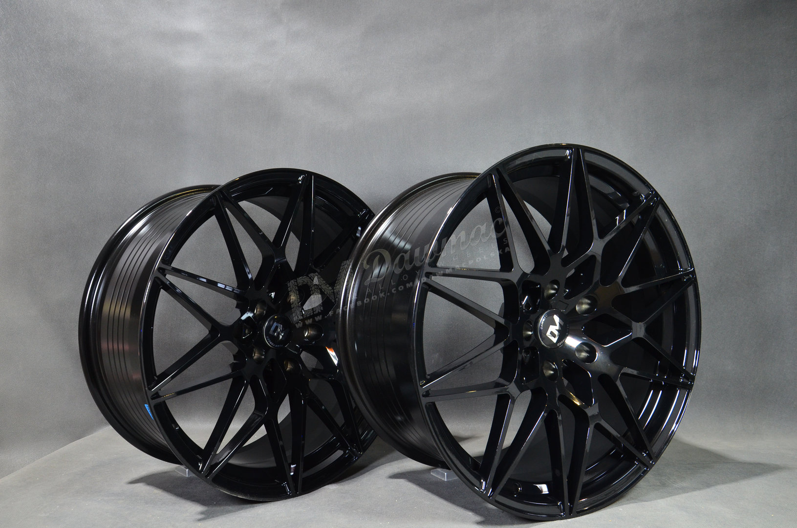 DM10 19" 8,5J ET30 + 9,5J ET38 5x120 Black - obrazek 5