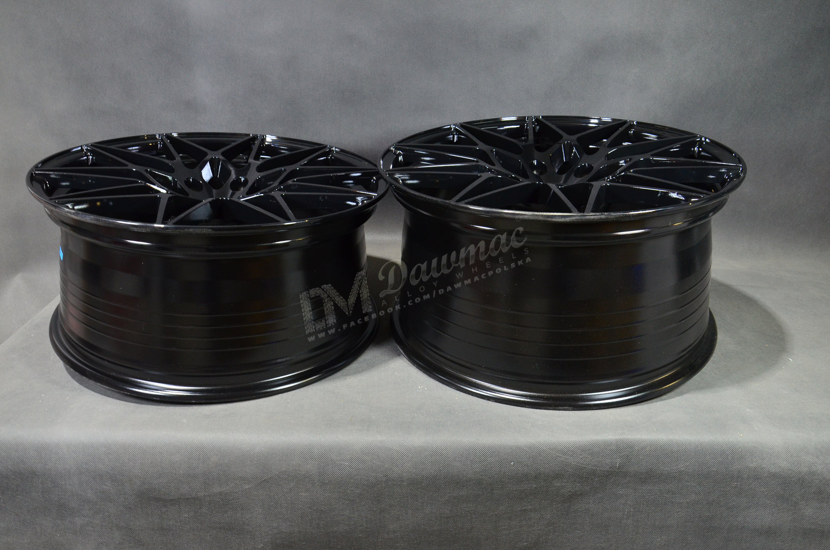 DM10 19" 8,5J ET30 + 9,5J ET38 5x120 Black - obrazek 7