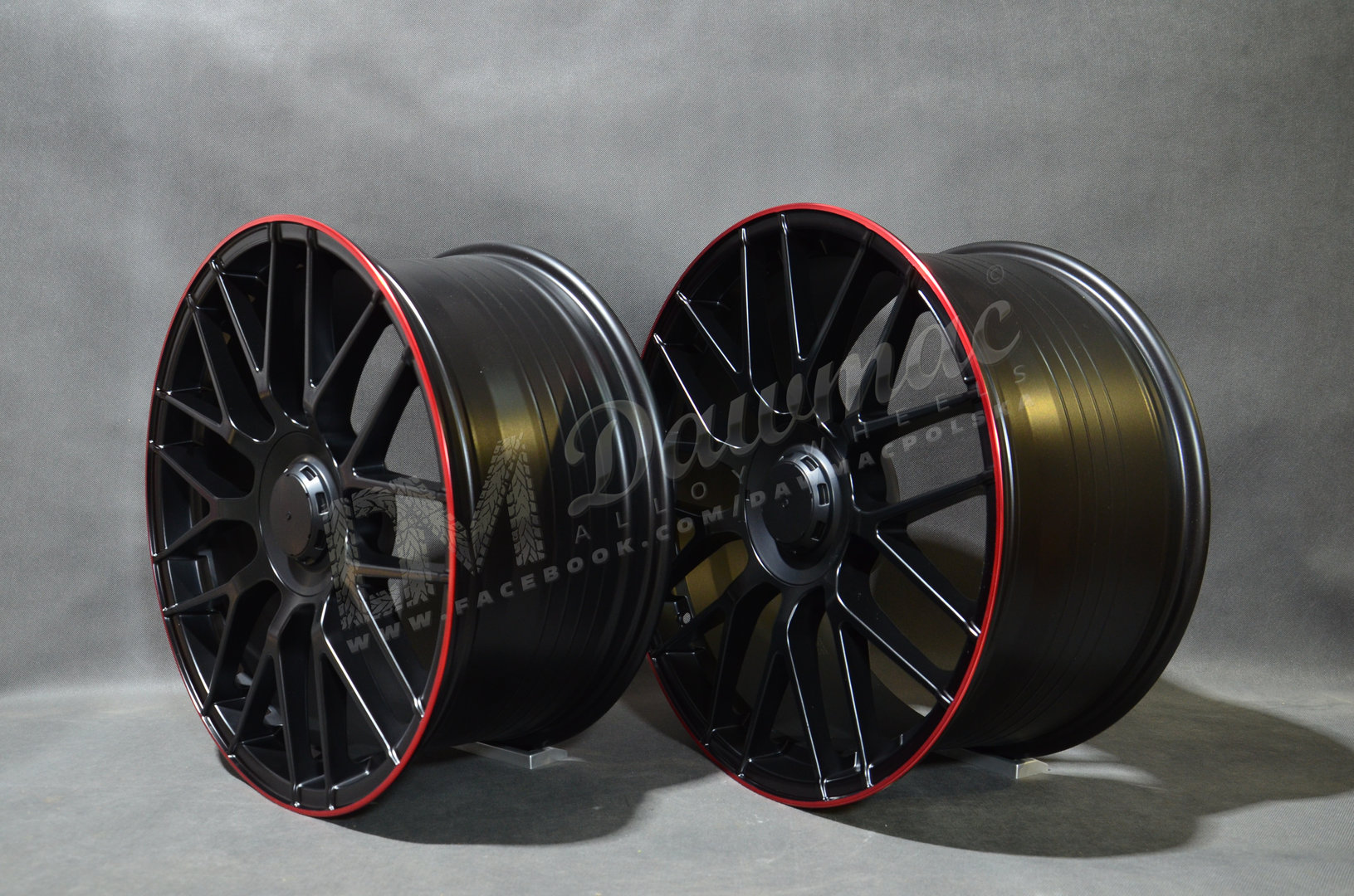DM17 19" 8,5J ET36 + 9,5J ET43 5x112 Matt Black Machined Red Lip - obrazek 5
