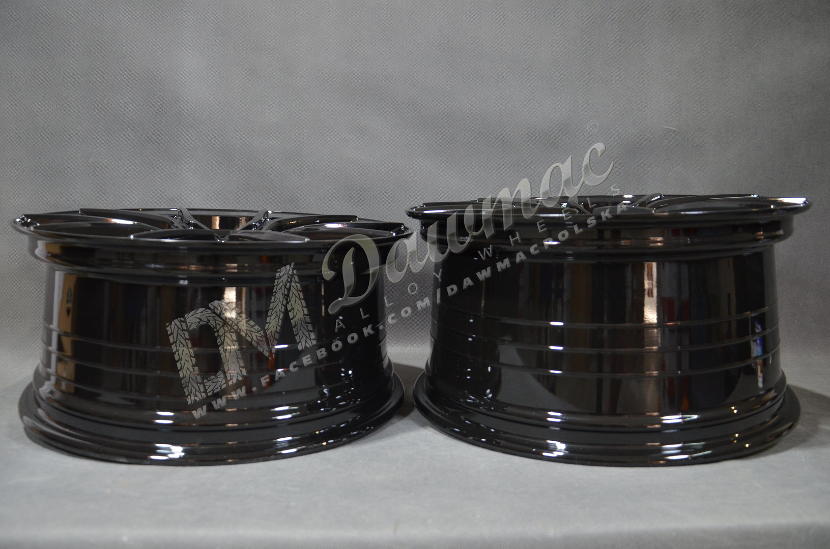 DM32 18" 8J ET32 + 9J ET35 5x114,3 Gloss Black - obrazek 6