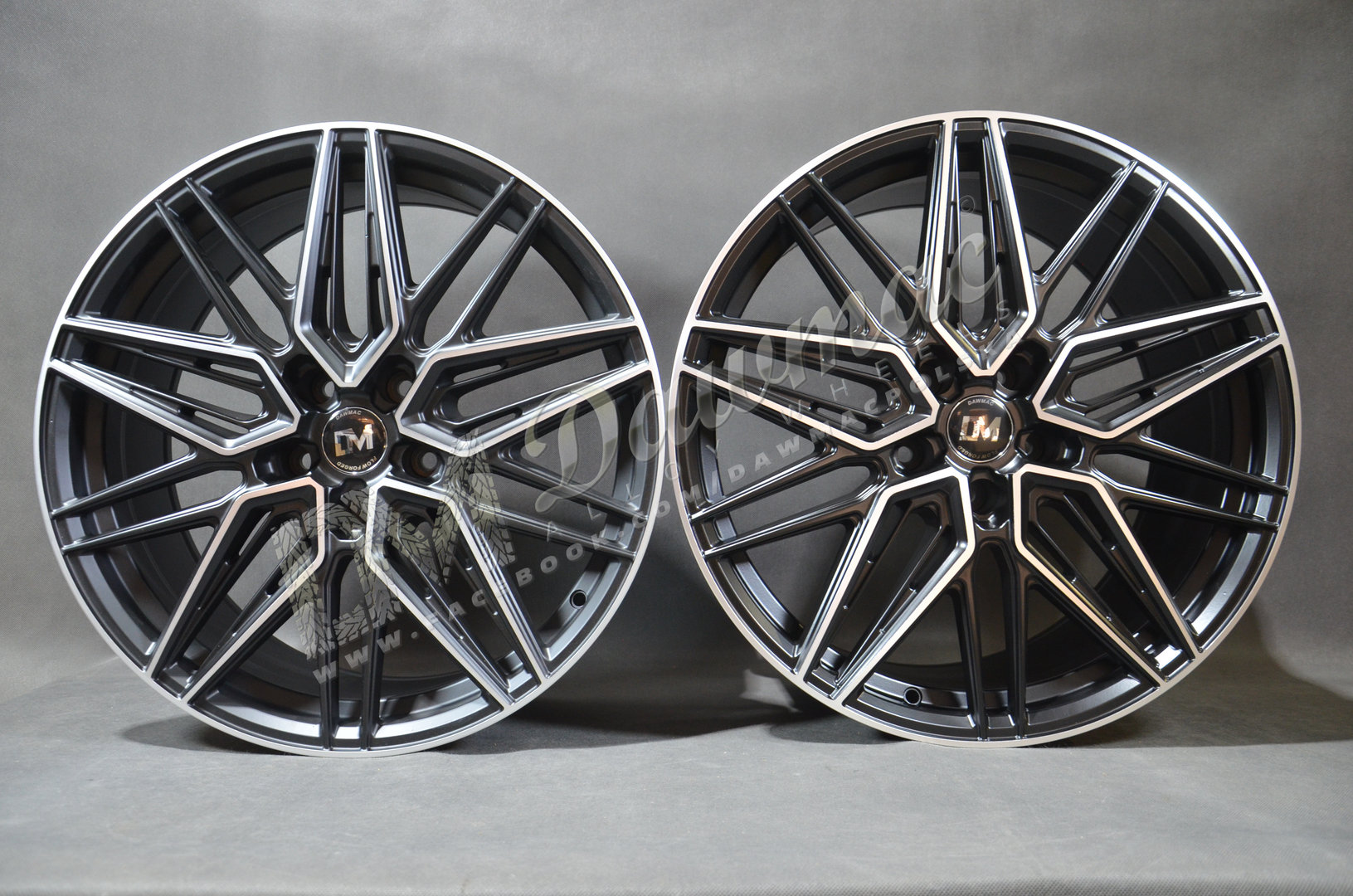 DM33 20" 8,5J ET30 + 10J ET35 5x120 Matte Black Machine Face - obrazek 2