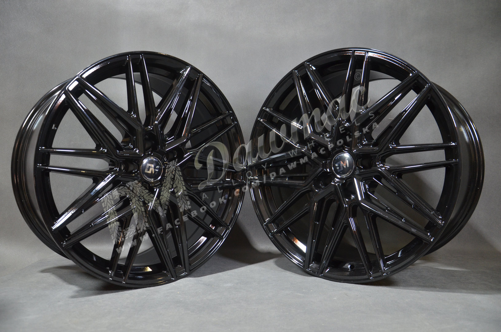 DM33 20" 8,5J ET35 + 10J ET35 5x114,3 Black - obrazek 3