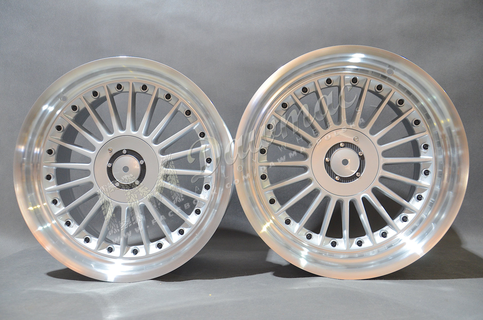 DMC03 18" 8,5J ET20 + 10J ET15 4x100/4x108 Silver Machined Lip + Black Rivet - obrazek 2