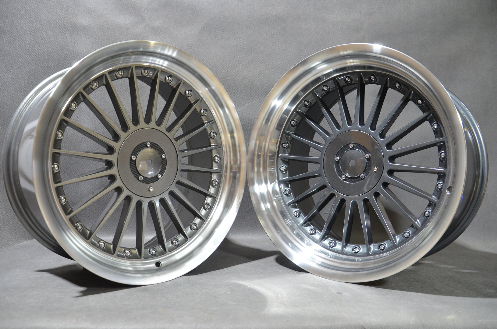 DMC03 19" 8,5J ET25 + 10J ET20 5x112/120 Gunmetal Machine Lip (Różne odcienie) - obrazek 3