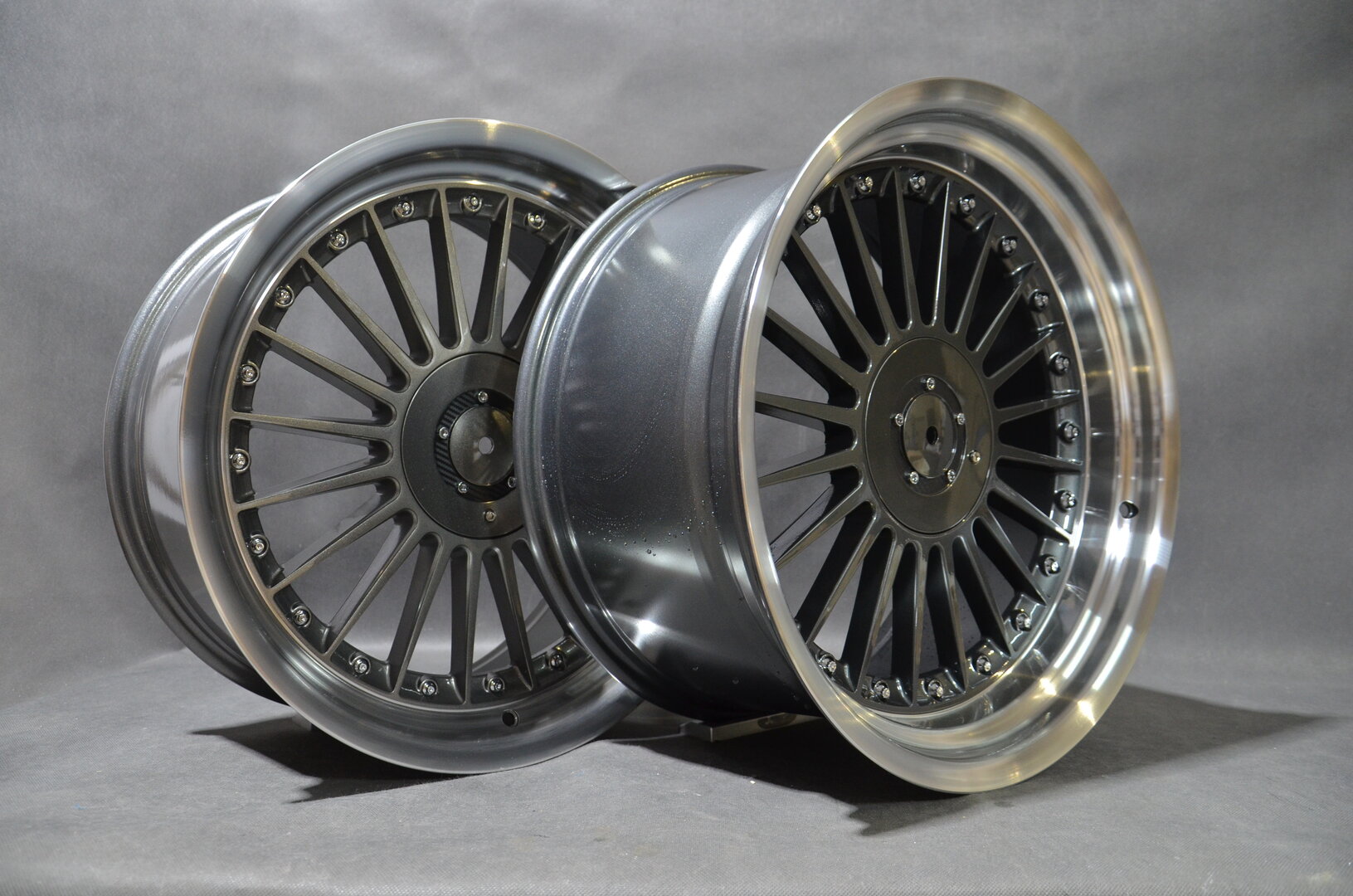 DMC03 19" 8,5J ET25 + 10J ET20 5x112/120 Gunmetal Machine Lip (Różne odcienie) - obrazek 4