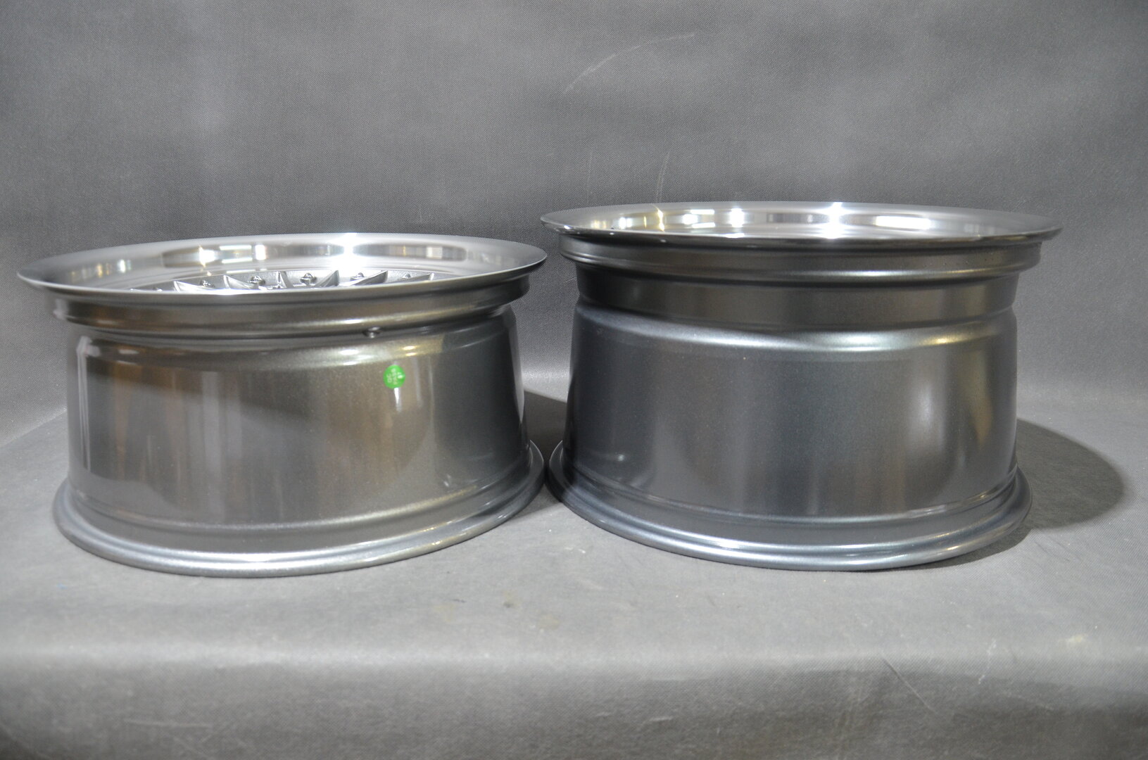 DMC03 19" 8,5J ET25 + 10J ET20 5x112/120 Gunmetal Machine Lip (Różne odcienie) - obrazek 6