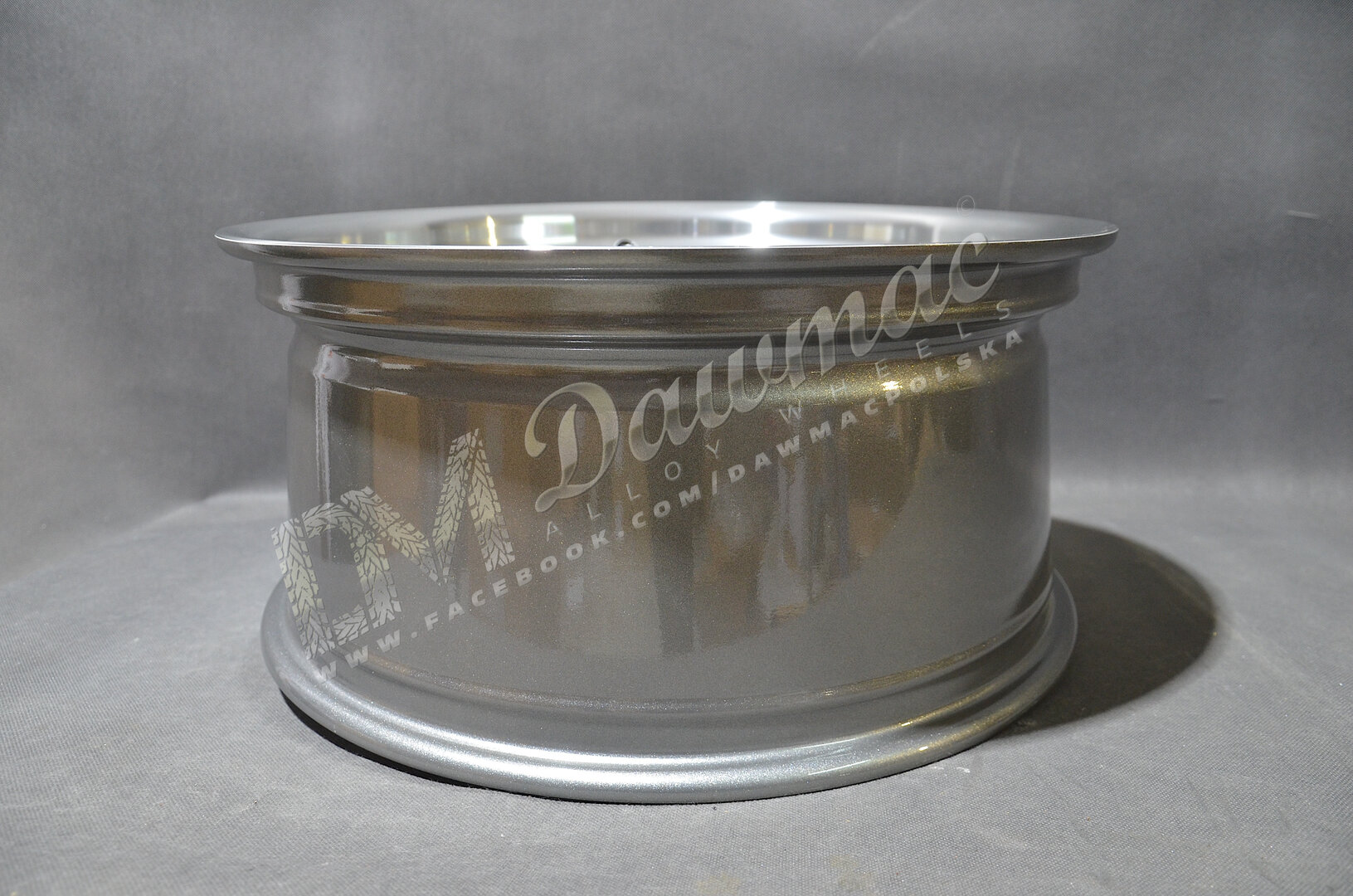 DMC03 19" 8,5J ET25 5x112/120 Grey Machine Lip + Chrome Rivet - obrazek 5