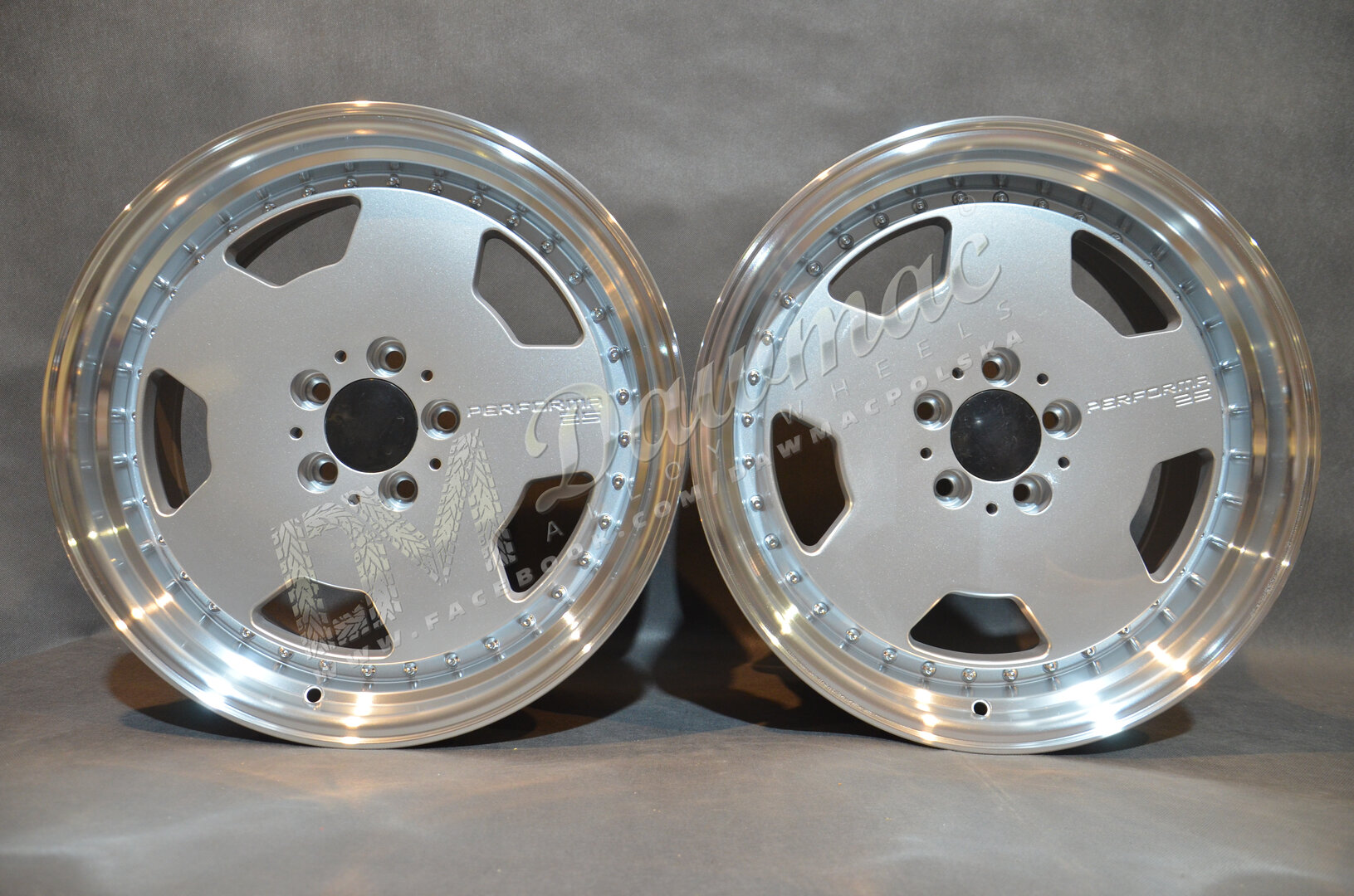 DM Areo 18" 8J ET35 + 9J ET40 5x112 Silver Polished Lip - obrazek 2