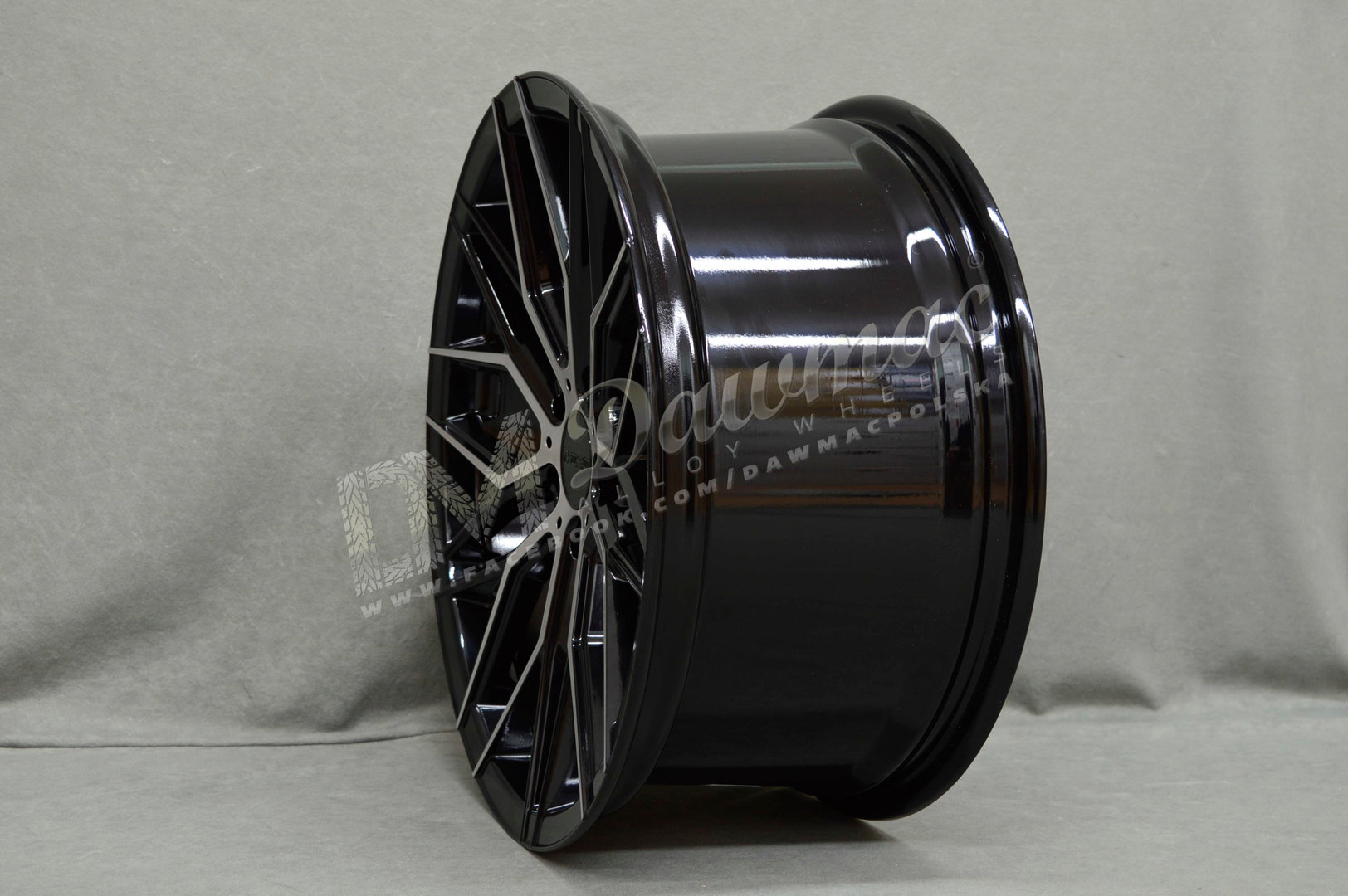 Arceo Valencia 19" 9,5J ET40 5x114,3 Black Diamond - obrazek 3
