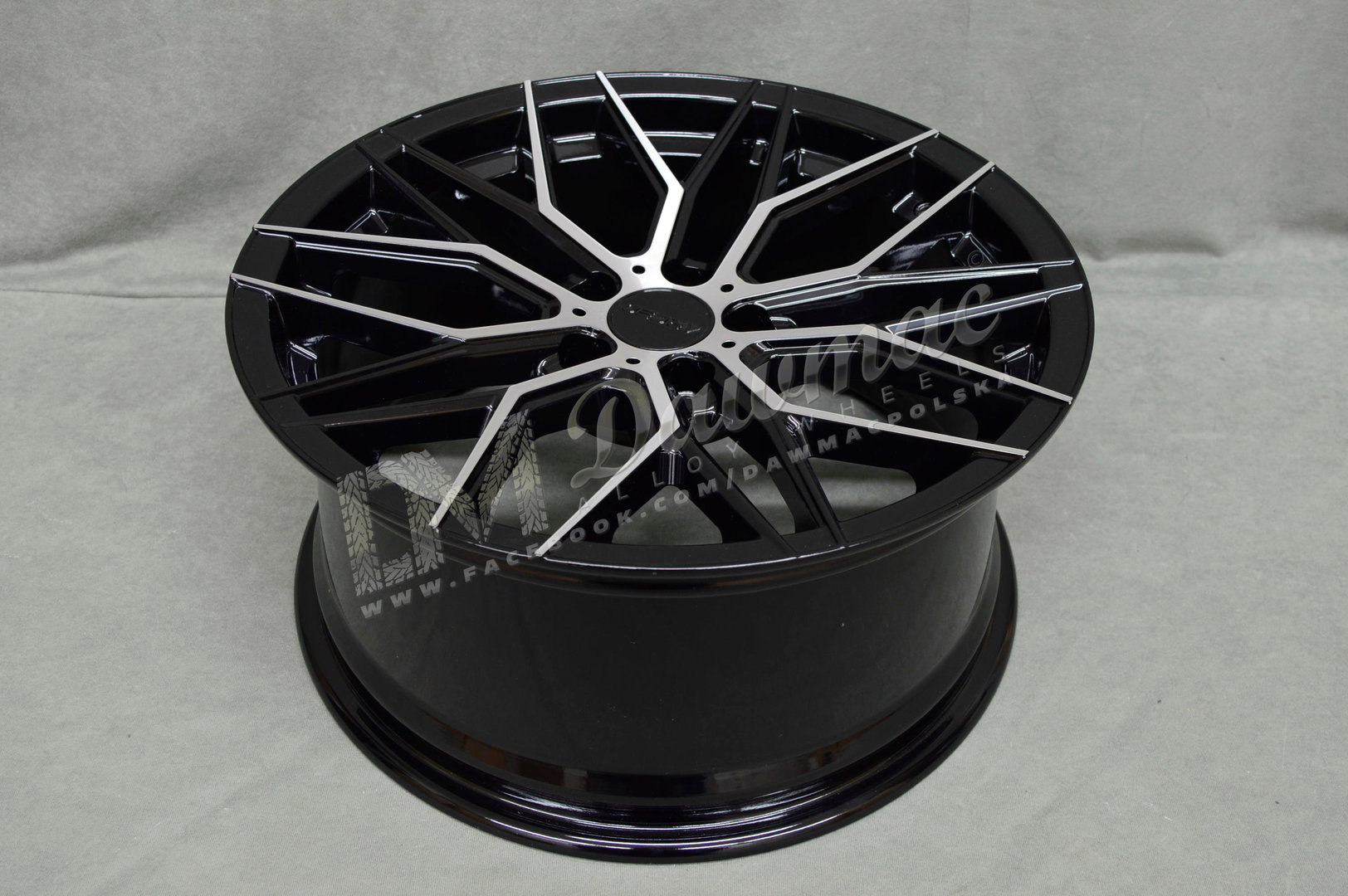 Arceo Valencia 18" 8,5J ET35 5x114,3 Black Diamond - obrazek 6