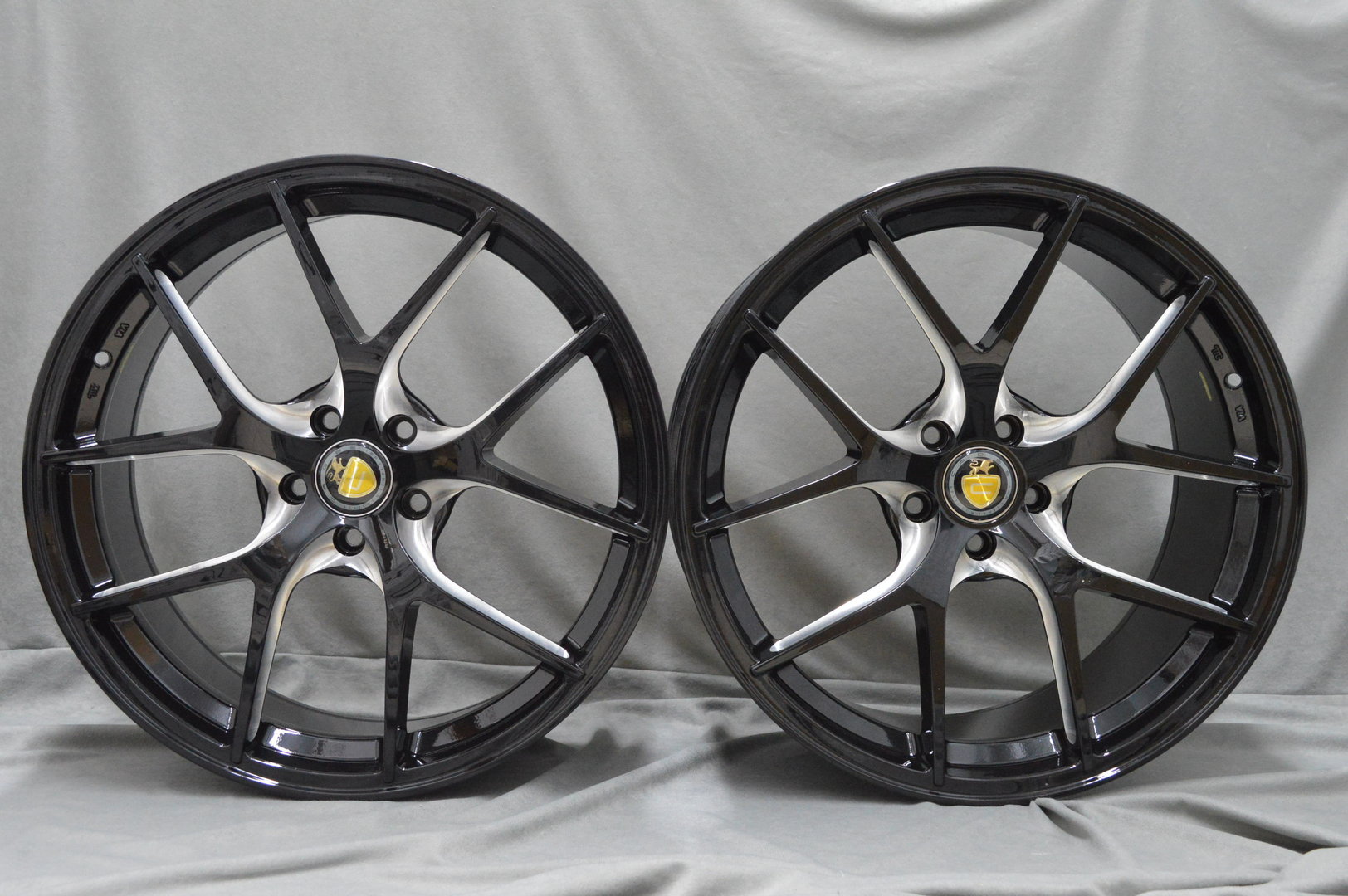 CADES SHIFT 20" 8,5J ET35 + 10J ET38 5X112 - obrazek 2