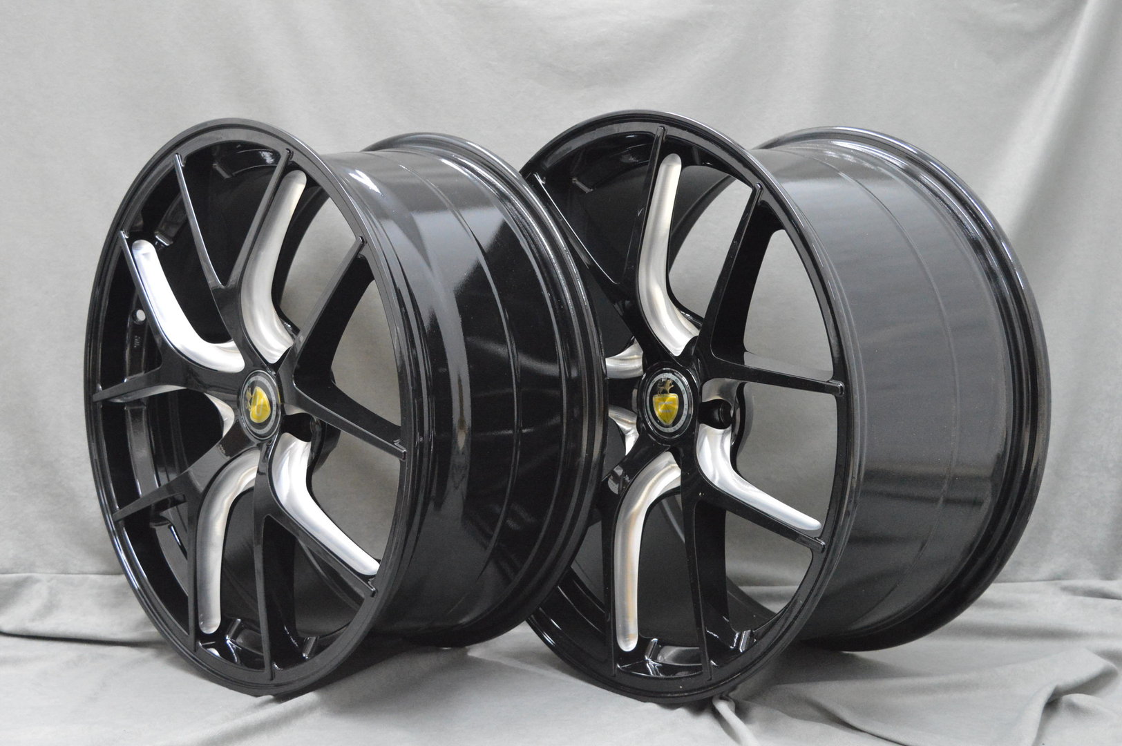 CADES SHIFT 20" 8,5J ET35 + 10J ET38 5X112 - obrazek 4