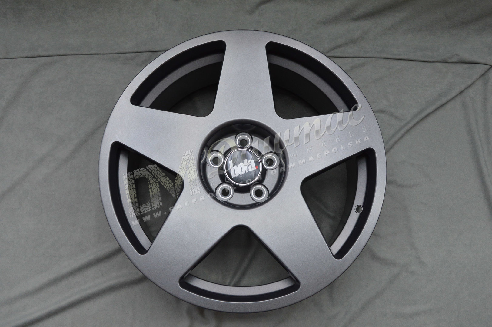 BOLA B10 19" 9,5J ET25-45 5x98-5x120 Matt Gunmetal - obrazek 6