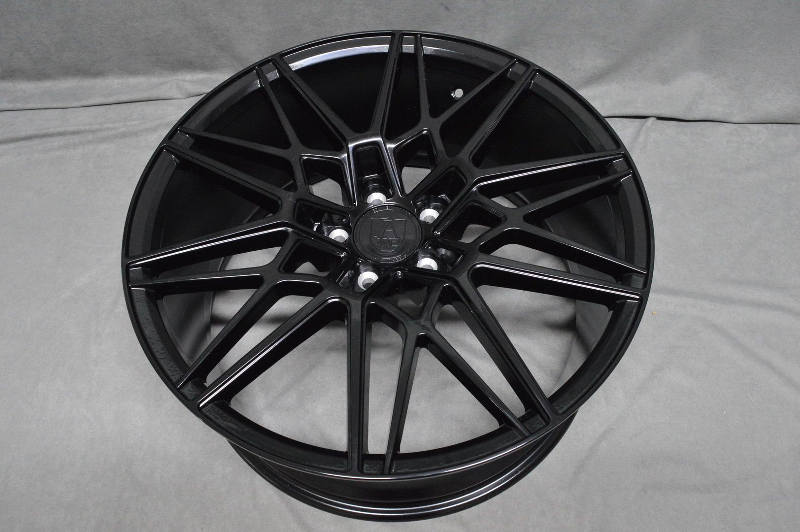 AXE CF1 20" 9J ET38 5x108-5x130 Gloss Black - obrazek 6