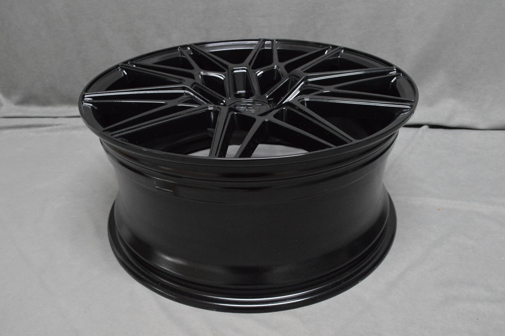 AXE CF1 20" 9J ET38 5x108-5x130 Gloss Black - obrazek 7