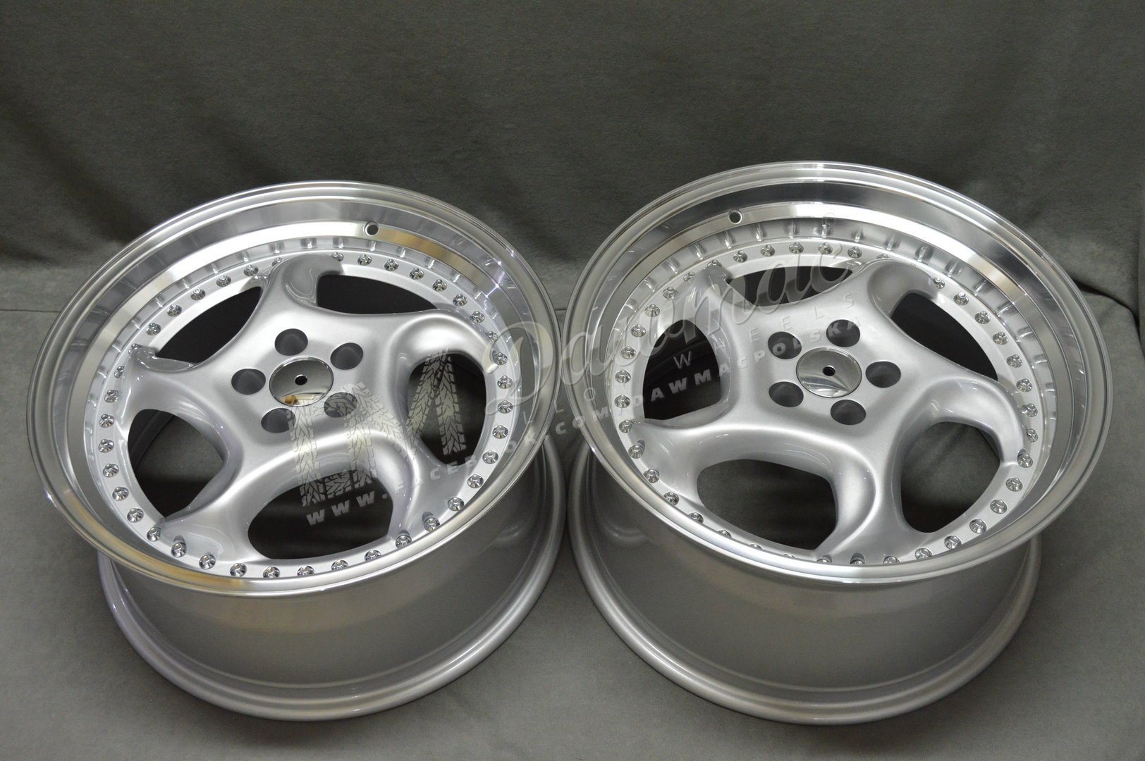 Dare F6 18" 8,5J ET40 + 9,5J ET40 5x112 Sparkle Silver Polished Lip - obrazek 6