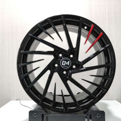 Dawmac Forged 19" 8,5J ET35 5x112 Gloss Black + Red