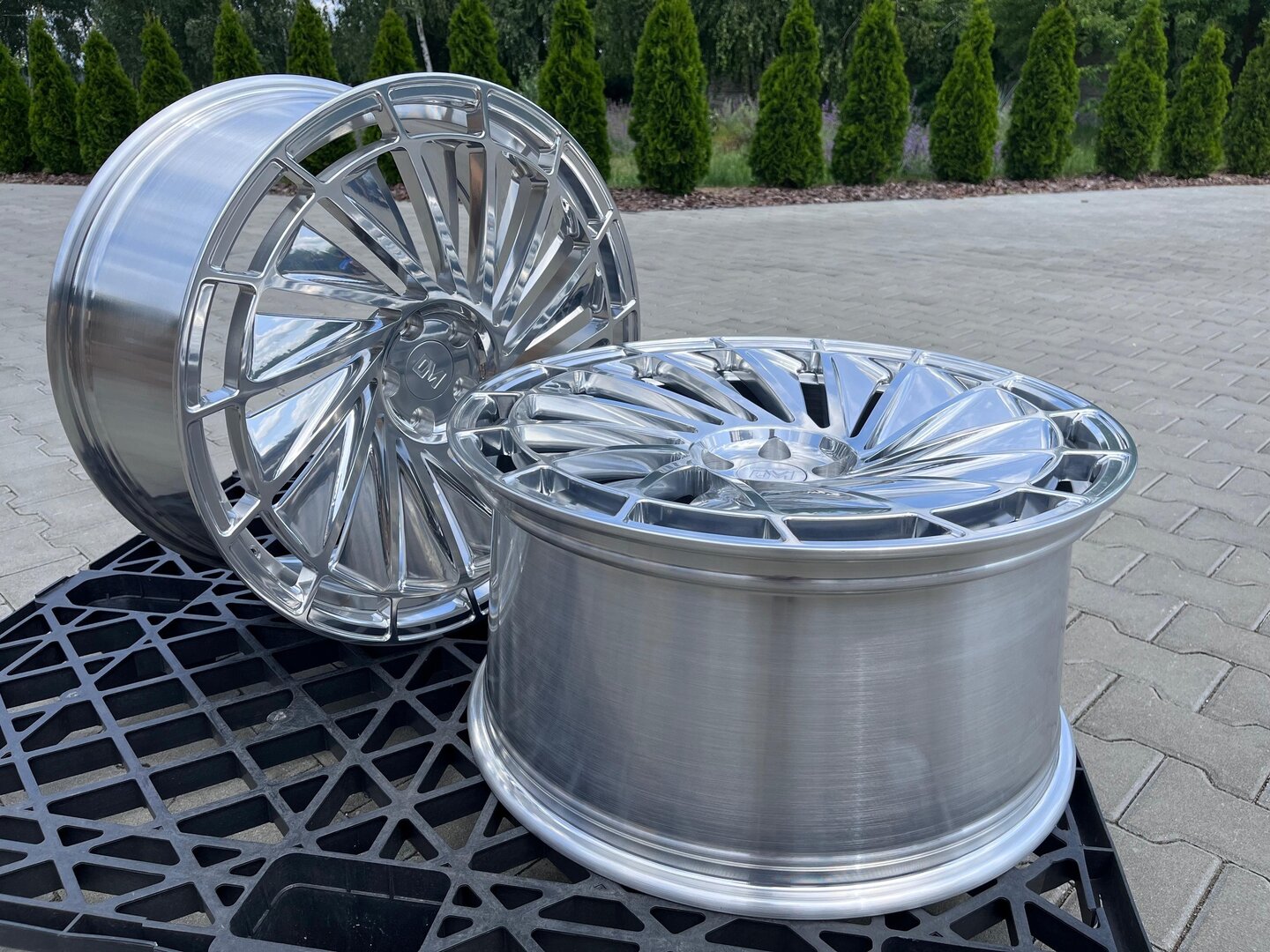 Dawmac Forged 22" 9,5J ET43 + 11J ET47 5x112 Silver Polished - obrazek 8