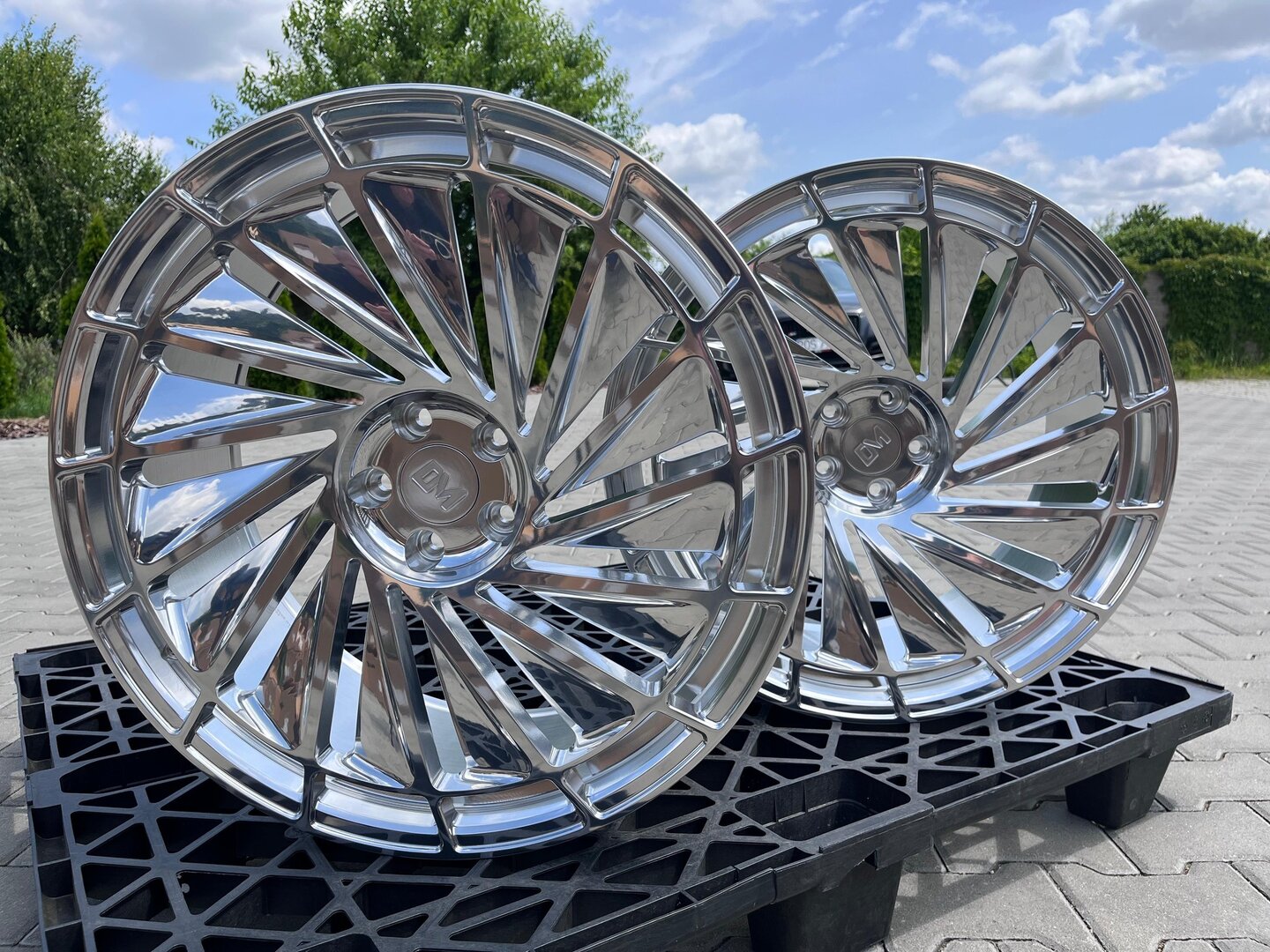 Dawmac Forged 22" 9,5J ET43 + 11J ET47 5x112 Silver Polished - obrazek 9