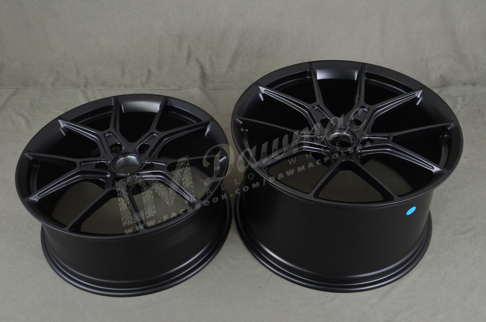 Dawmac Forged ES727 20" 8,5J ET47 + 21" 12J ET68 5x130 Satin Black - obrazek 6