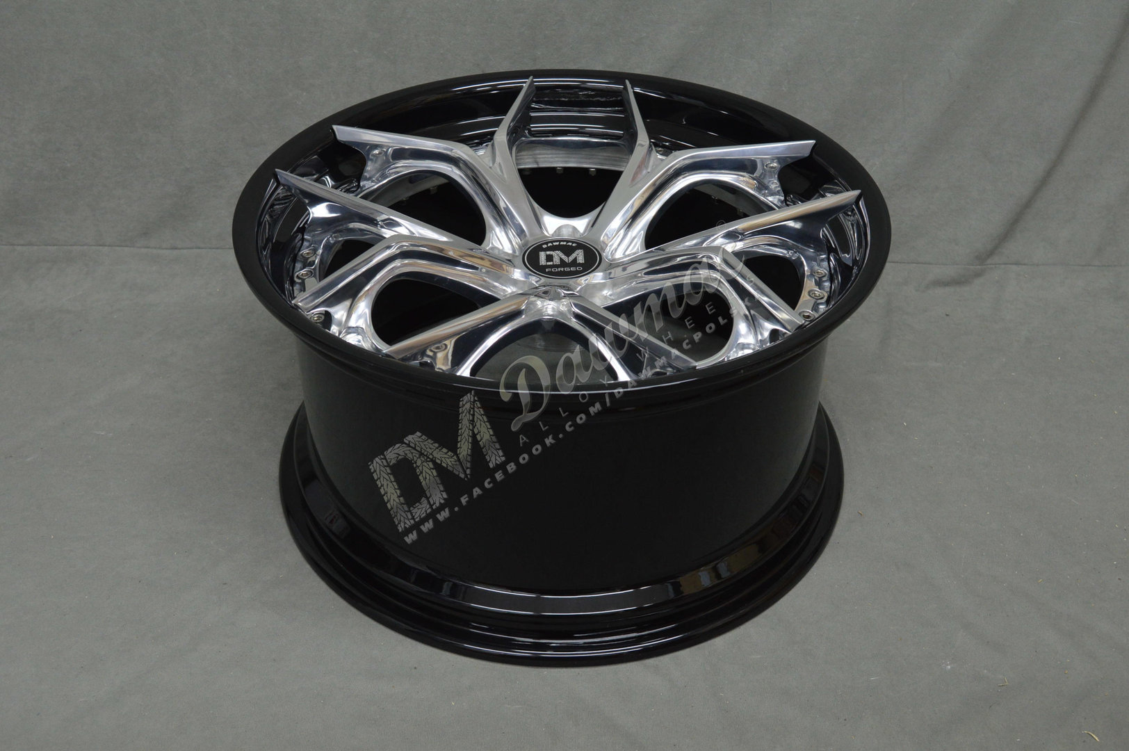 Dawmac Forged F2P-6 20" 10J ET28 5x112 Black Rim Polished Disk - obrazek 5