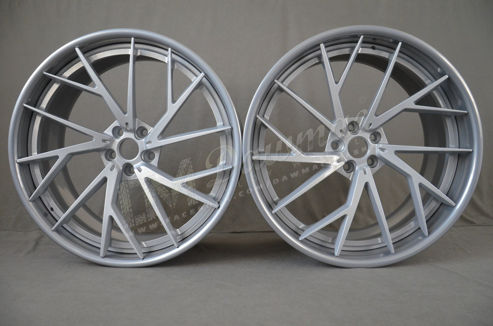 Dawmac Forged F2P-R1 22" 9,5J ET30 + 11J ET40 5x112 Silver - obrazek 2